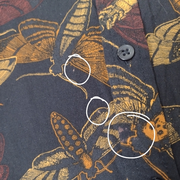 Hot Topic Grunge Moth Short Sleeve Button Down Shirt Men's Size M - Picture 11 of 13